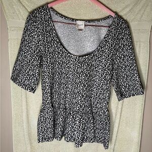 💕 MAEVE ANTHROPOLOGIE M PEPLUM T-SHIRT TEE BLOUSE SCOOP NECK TOP ANIMAL PRINT